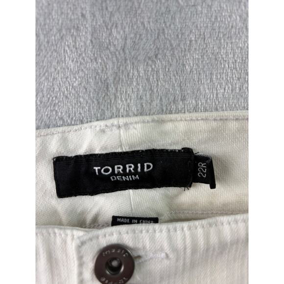 Torrid White Skinny Jeans – Size 22R - Picture 6 of 7